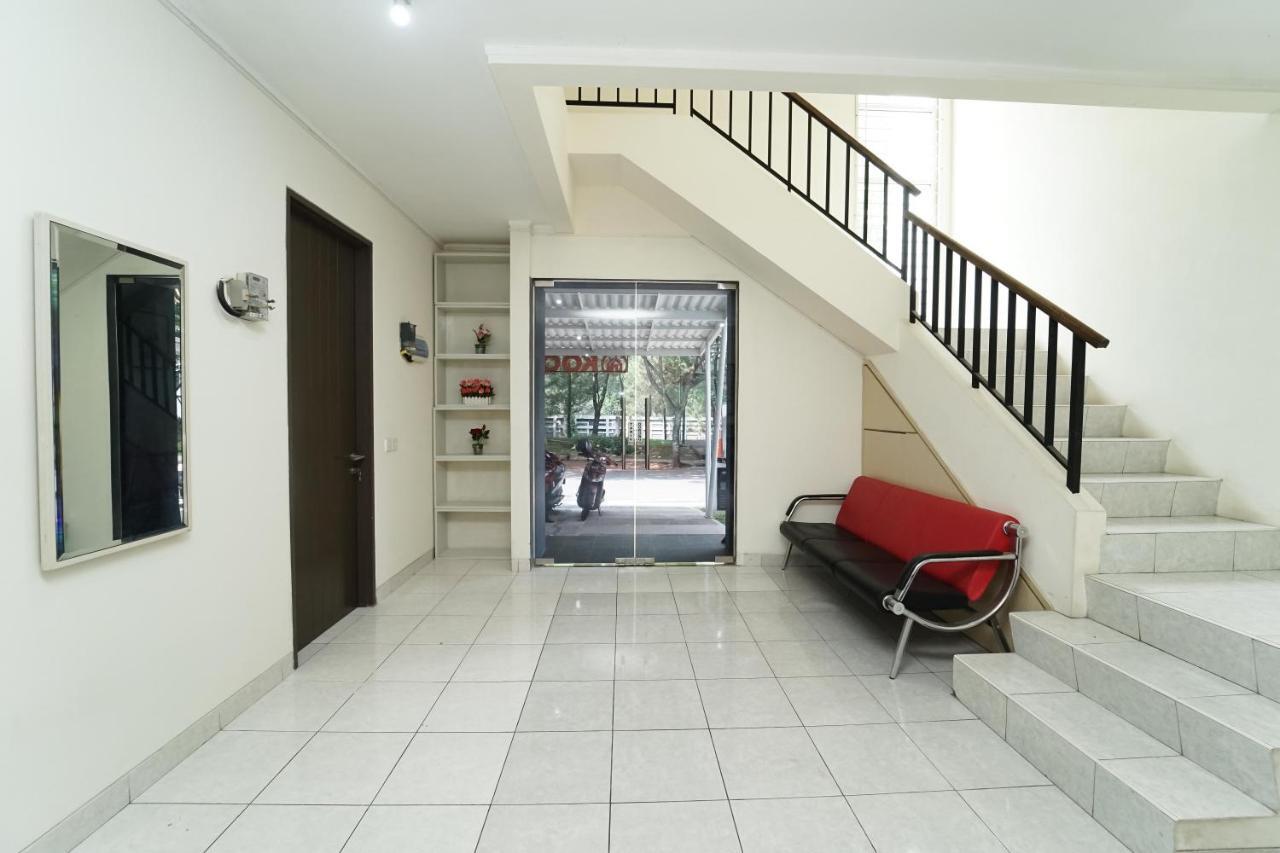 Koolkost Near Universitas Prasetiya Mulya Pagedangan Extérieur photo