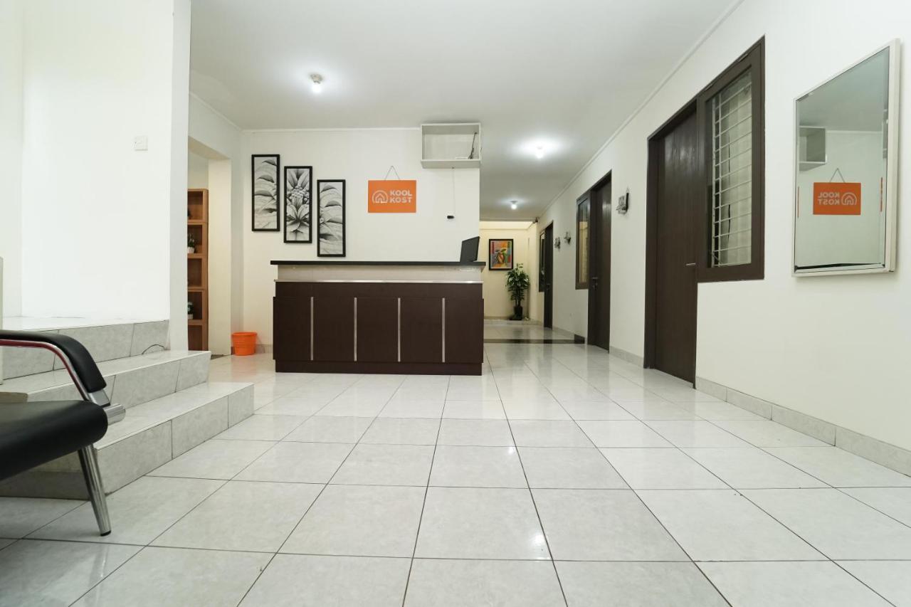 Koolkost Near Universitas Prasetiya Mulya Pagedangan Extérieur photo