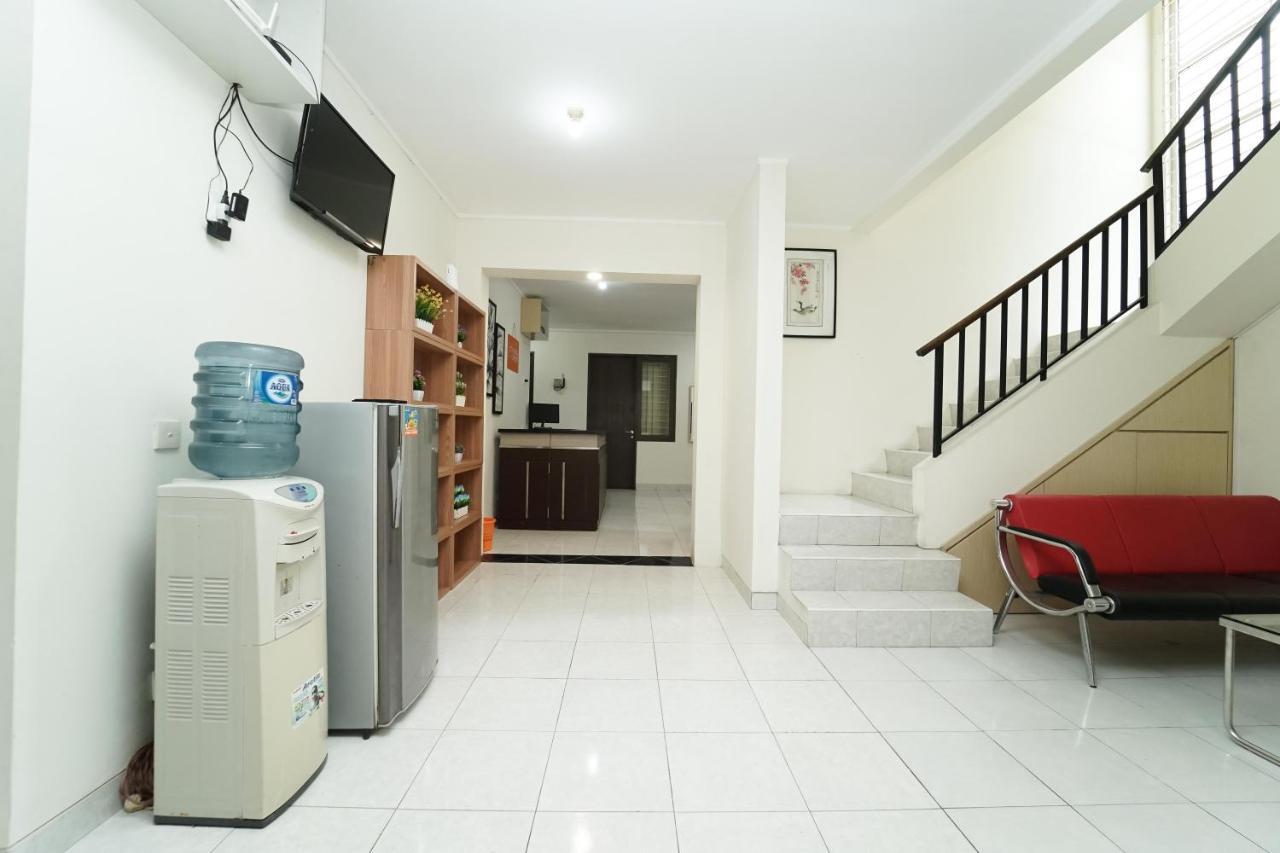 Koolkost Near Universitas Prasetiya Mulya Pagedangan Extérieur photo