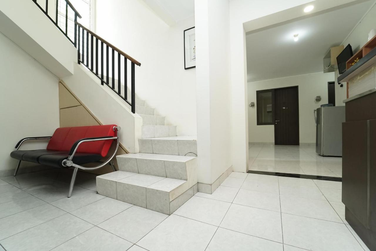 Koolkost Near Universitas Prasetiya Mulya Pagedangan Extérieur photo