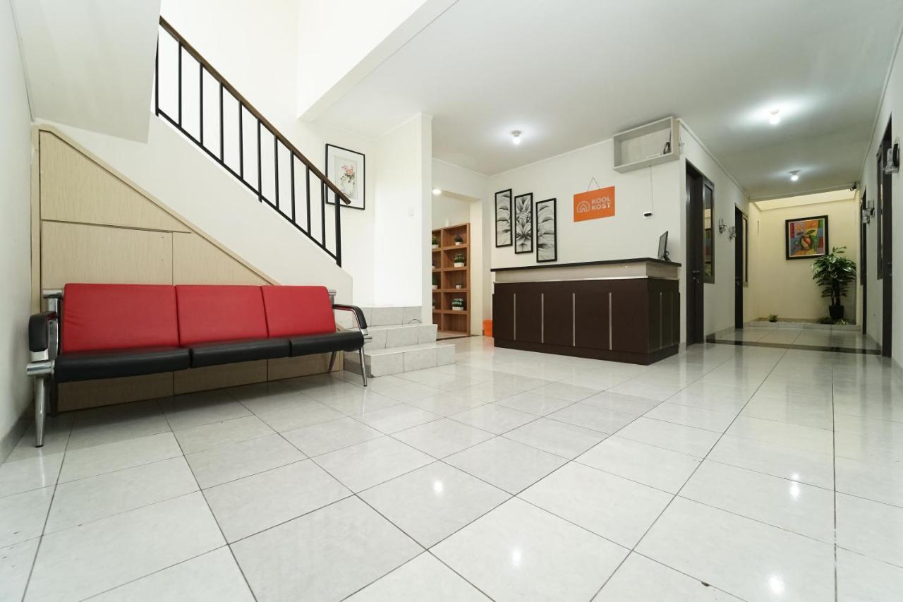 Koolkost Near Universitas Prasetiya Mulya Pagedangan Extérieur photo